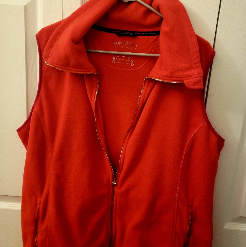 Fleece Vest - Picture 3 of 4